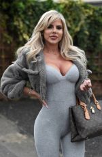 HANNAH ELIZABETH in Tights Arrives at Newborn Emporium Photo Studio in Middleton 12/13/2020