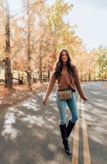 HELEN OWEN - Instagram Photos 12/01/2020