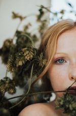 HUNTER KING and MOLLY QUINN for Flanelle Magazine, December 2020