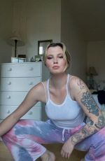 IRELAND BALDWIN - Instagram Photos 12/17/2020