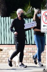 JAMIE LEE CURTIS Picks Up Pizza in Los Angeles 12/27/2020