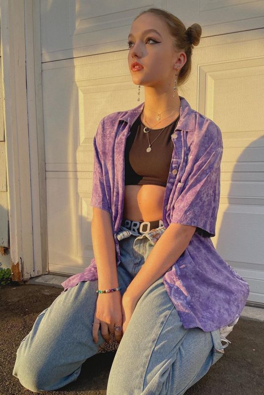 JAYDEN BARTELS - Instagram Photos 12/22/2020