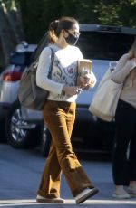 JENNIFER GARNER Out and About in Brentwood 12/03/2020