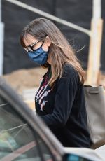 JENNIFER GARNER Out and About in Brentwood 12/17/2020