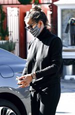 JENNIFER GARNER Out Shopping at Brentwood Mart 12/09/2020