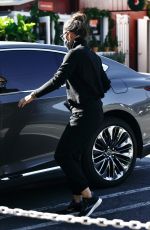 JENNIFER GARNER Out Shopping at Brentwood Mart 12/09/2020