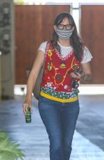 JENNIFER GARNER Wearing a Face Mask Out in Los Angeles 12/18/2020