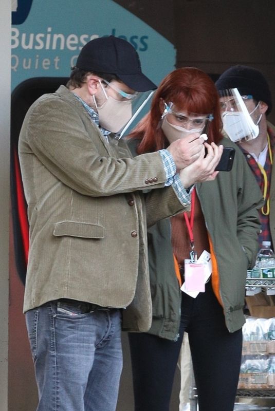 JENNIFER LAWRENCE and Leonardo DiCaprio on the Set of Don