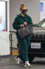 JENNIFER LOPEZ Arrives at Dermatologist Appointment in Beverly Hills 12/19/2020