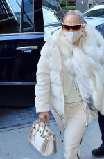 JENNIFER LOPEZ Arrives at New Year