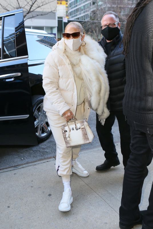 JENNIFER LOPEZ Arrives at New Year’s Eve Performance Rehearsal in New York 12/29/2020