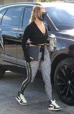 JENNIFER LOPEZ Heading to a Gym in Miami 12/03/2020