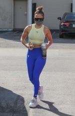 JENNIFER LOPEZ in Tights Arrives at a Gym in Miami 12/23/2020