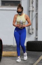JENNIFER LOPEZ in Tights Arrives at a Gym in Miami 12/23/2020