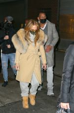 JENNIFER LOPEZ Leaves Rehearsal for Her New Year