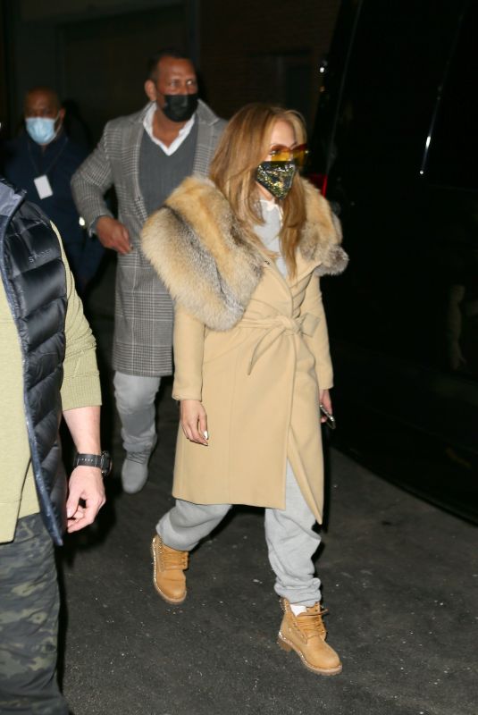 JENNIFER LOPEZ Leaves Rehearsal for Her New Year’s Eve Performance in New York 12/27/2020