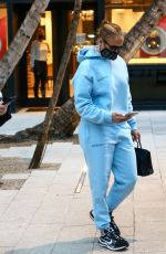 JENNIFER LOPEZ Out and About in Miami 12/22/2020