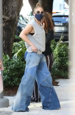 JENNIFER LOPEZ Out Shopping in Miami 12/22/2020