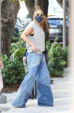 JENNIFER LOPEZ Out Shopping in Miami 12/22/2020