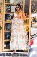JESINTA FRANKLIN Leaves a Bakery in Rose Bay 12/03/2020