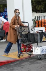 JESSICA ALBA Shopping at Bristol Farms in Beverly Hills 12/24/2020