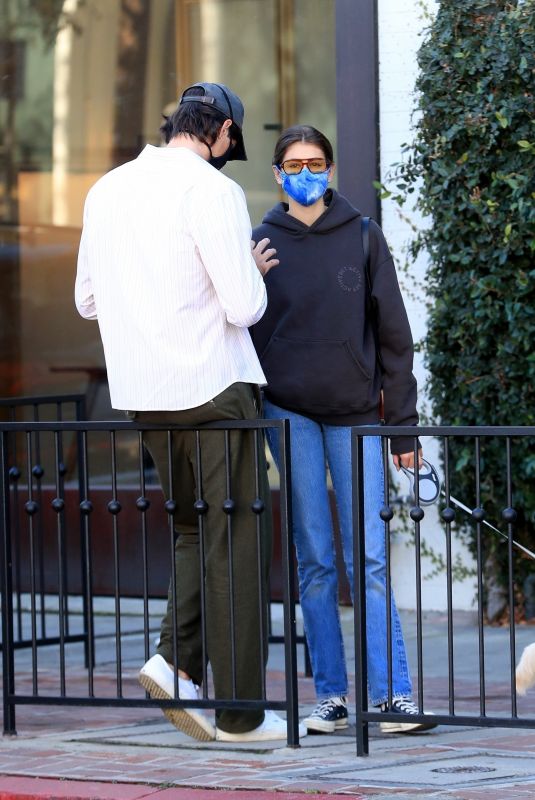 KAIA GERBER and Jacob Elordi Out in West Hollywood 12/04/2020