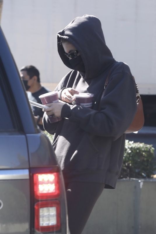 KAIA GERBER Leaves a Gym in Los Angeles 12/01/2020