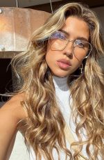 KARA DEL TORO - Instagram Photos 12/20/2020