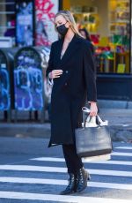 KARLIE KLOSS Out and About in New York 12/10/2020