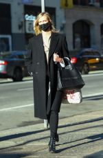 KARLIE KLOSS Out and About in New York 12/10/2020