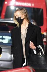 KARLIE KLOSS Out and About in New York 12/10/2020
