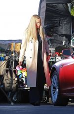 KATE HUDSON on the Set of Truth Be Told in Los Angeles 12/16/2020