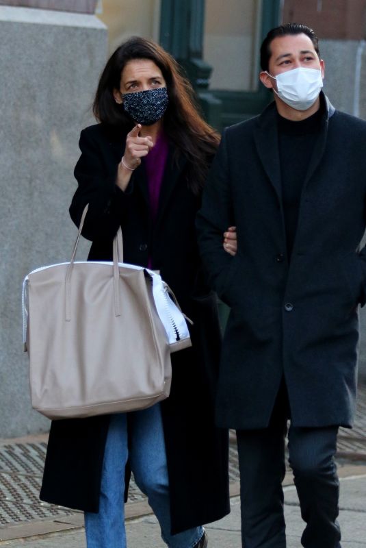 KATIE HOLMES and Emilio Vitolo Jr Out in New York 12/28/2020