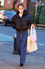 KATIE HOLMES Leaves Little Cupcake Bakeshop in New York 12/10/2020