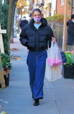 KATIE HOLMES Leaves Little Cupcake Bakeshop in New York 12/10/2020