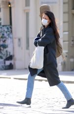 KATIE HOLMES Out for Christmas Shopping in New York 12/15/2020