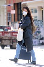 KATIE HOLMES Out for Christmas Shopping in New York 12/15/2020