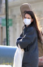 KATIE HOLMES Out for Christmas Shopping in New York 12/15/2020