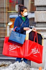 KATIE HOLMES Out for Christmas Shopping in New York 12/22/2020