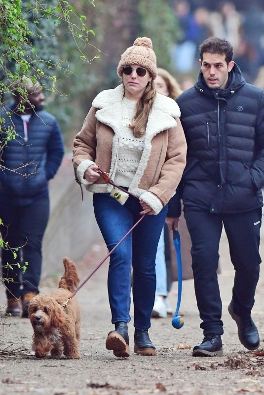 KELLY BROOK and Jeremy Parisi Out with Their Dog in Primrose Hill 11/29/2020