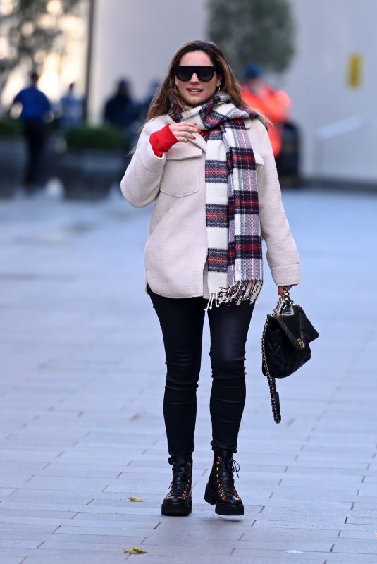KELLY BROOK Arrives at Global Studios in London 12/24/2020