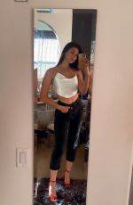 KIRA KOSARIN - Instagram Photos 12/04/2020