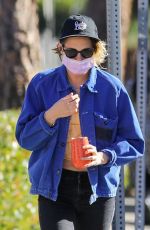 KRISTEN STEWART Out Shopping in Malibu12/18/2020