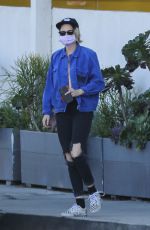 KRISTEN STEWART Out Shopping in Malibu12/18/2020