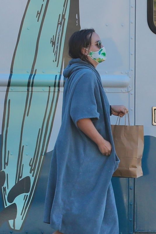 LEIGHTON MEESTER After Surfing session in Malibu 12/09/2020