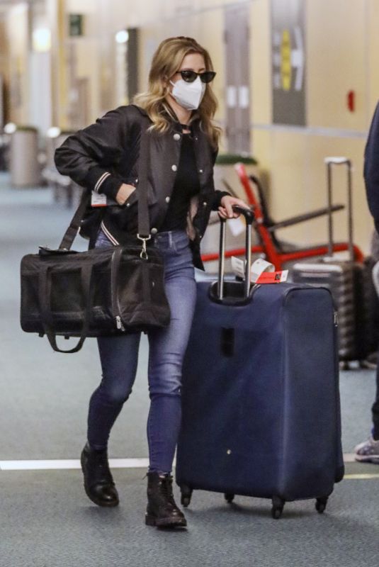 LILI REINHART Arrives at Airport in  Vancouver 12/19/2020