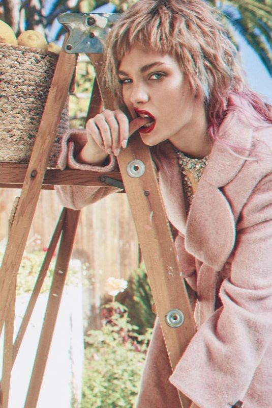 MADDIE ZIEGLER in Numero Magaqzine, Netherlands January 2021