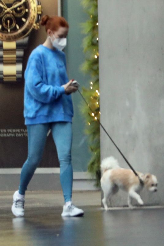 MADELAINE PETSCH Out with Her Dog in Vancouver 12/13/2020