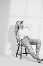 NATALIE ALYN LIND in Muze Magazine, December 2020