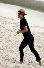 NATALIE PORTMAN Out at Nielsen Park in Sydney 12/19/2020